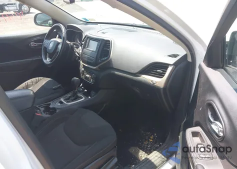 2017 Jeep Cherokee Latitude 4X4 из США, поврежденный, VIN 1C4PJMCS9HW505303